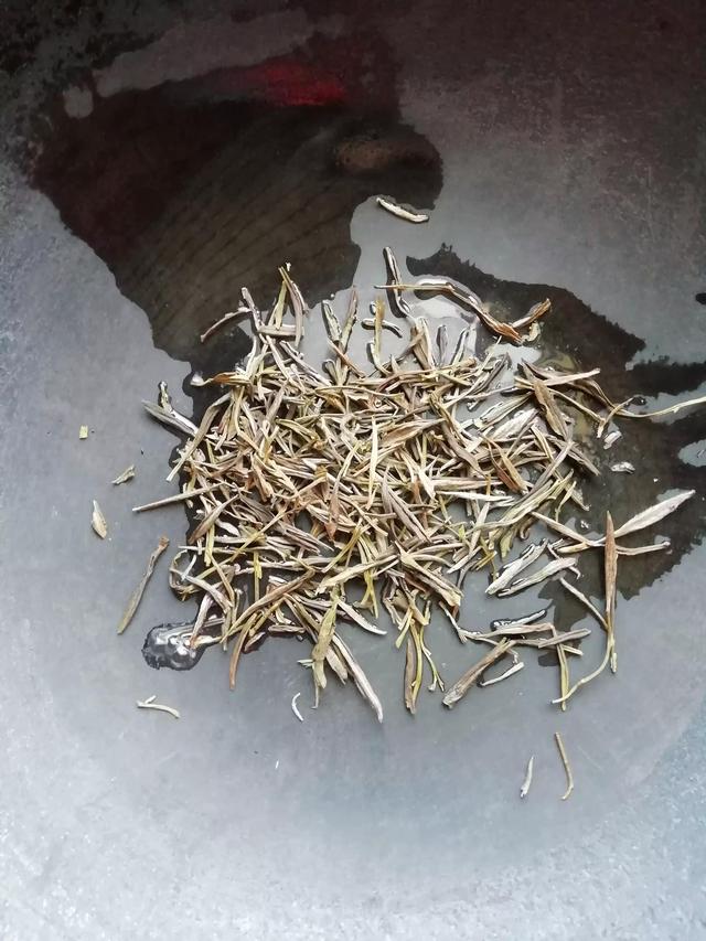 西米怎么做奶茶，西米奶茶（奶茶不要在外买了）