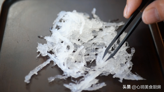 燕窝需要泡发多久，燕窝泡发要多久（6小时泡发5倍大）