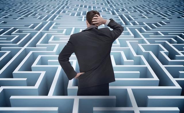 如何在职场中修炼自己气场，怎样修炼自己的气场（才能让气场强大起来）