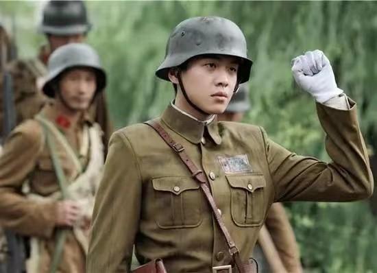 雪豹萧雅扮演者，雪豹萧雅扮演者是谁（12年后再看《雪豹》）