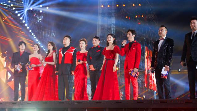 北京卫视 陈晨，北京主持人陈晨（曹可凡坐镇程雷陈蓉淡出）