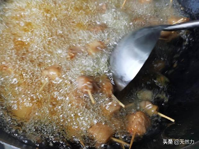 牙签肉的做法，外酥内嫩、酥香可口的牙签肉（牙签牛肉串的做法步骤）