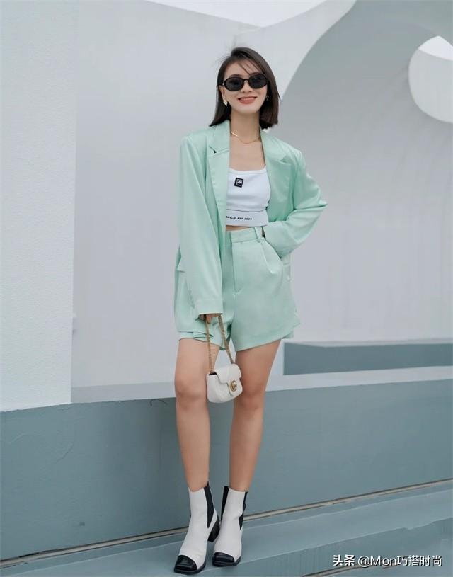 脖子短的人适合什么领的衣服，脖子短穿什么领子（肩宽背厚、脖子短的女生）