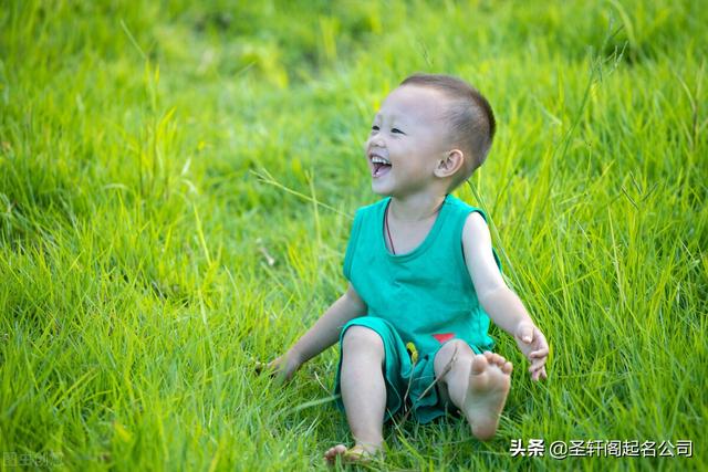 带泽字的男孩名字，带泽字的男孩名字大全（万里苍穹的男孩名字大全）