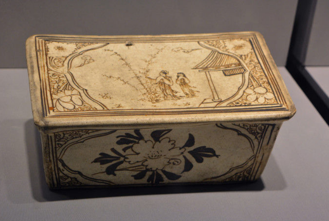 为什么古时候的人要睡瓷枕，古代的瓷枕头是用来睡觉的吗（女子睡觉时为什么喜欢用瓷枕）