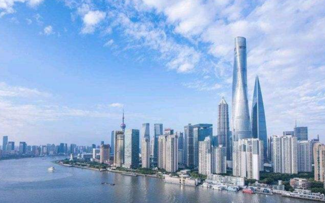 上海中心大厦多高，上海中心大厦多高多少层（632米的上海中心大厦）