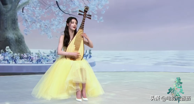 端午节穿什么衣服，2021端午节气温穿什么衣服合适（陈数似画中美妇）