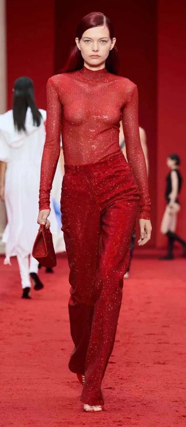 element是什么牌子，ELEMENT是啥牌子的电视（95岁的FERRAGAMO）