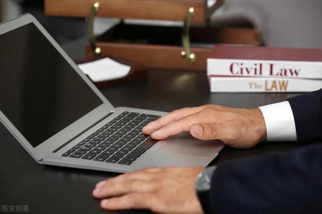 欠款找法人还是实际控制人，挂名法人如何强制变更法人（就能起诉夫妻双方）