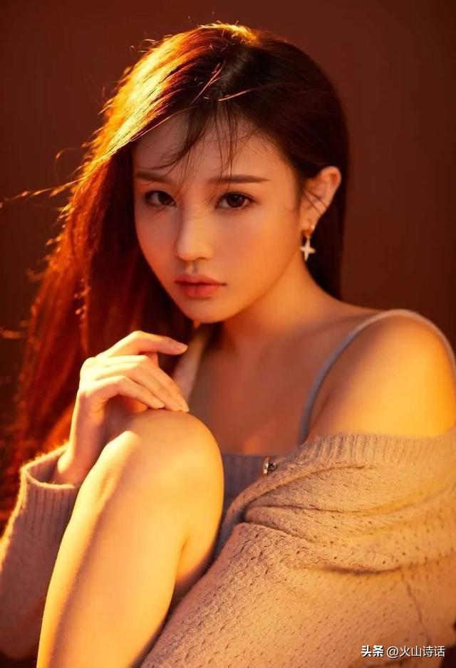 学院风裙子这么搭配秒变校园女神，学院风格裙子（还记得你的初恋吗）