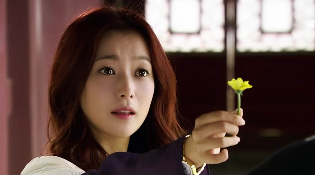 金喜善老公，和老公结婚15年（金喜善老公设计眼镜品牌是什么）