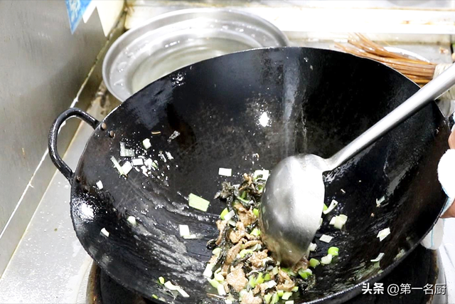 冬至吃饺子还是立冬吃饺子，冬至吃饺子还是立冬吃饺子谚语（牢记“吃3样做3事”）