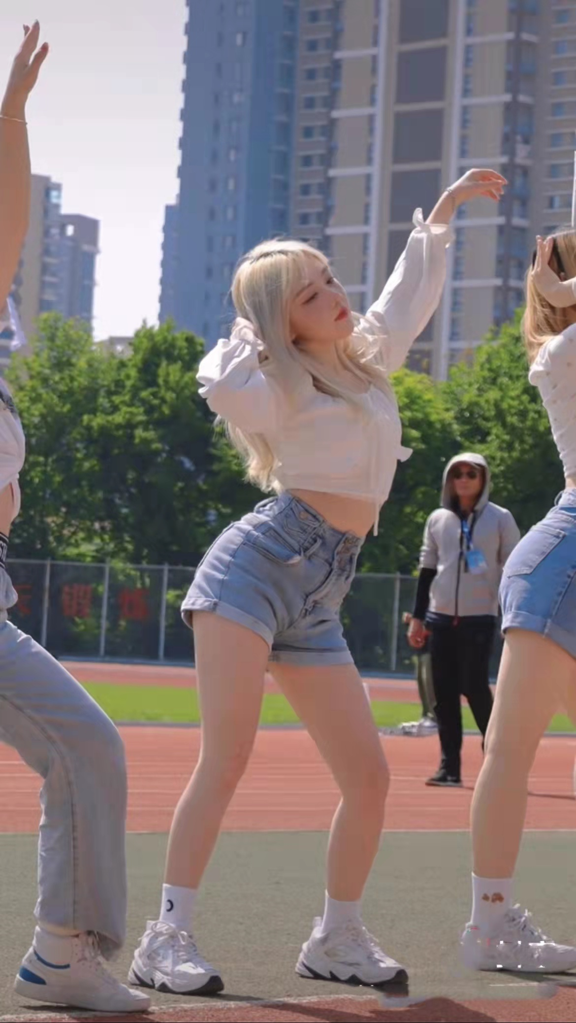 大学校园热裤女生（某高校）