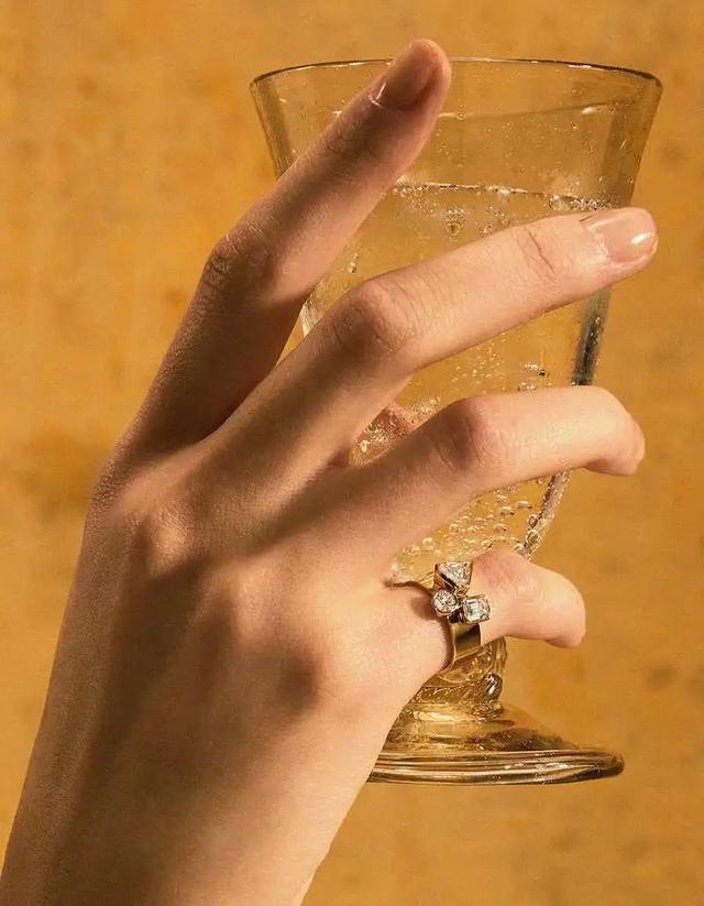 金属色具体分几种颜色，金属有几种颜色（为什么比）
