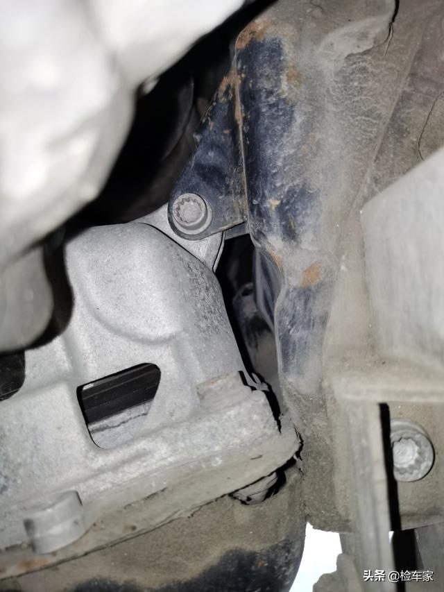 奥迪w12价格，奥迪a8w12全新2022顶配多少钱（40万成交一台6.3L）