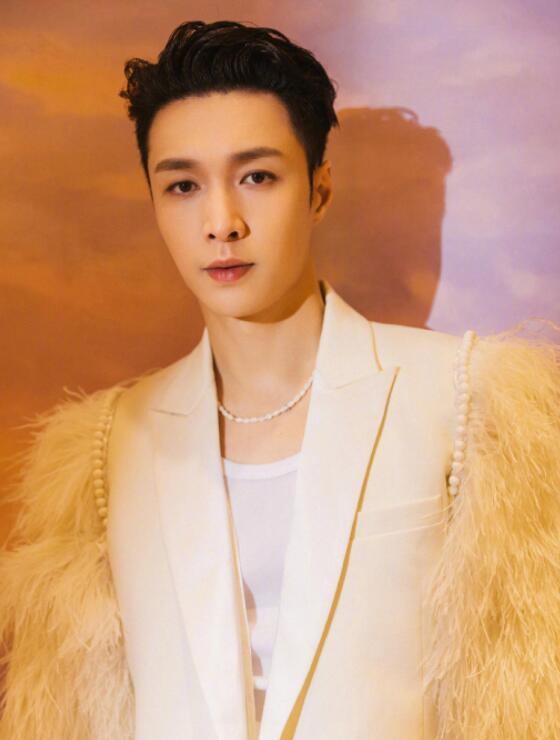 sm是什么意思啊女生，张艺兴与SM公司合约到期（Sm是什么意思啊）