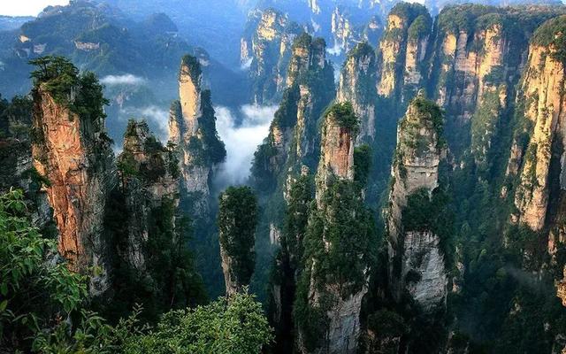 湘西终于开通高铁了，“湘西最美高铁”即将通车