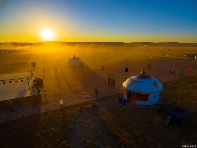 草原旅游去哪里好草原旅游胜地，草原旅游胜地有哪些（来这个内蒙最美的草原吧）
