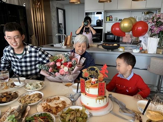 寿诞与寿辰的区别，为老人做寿