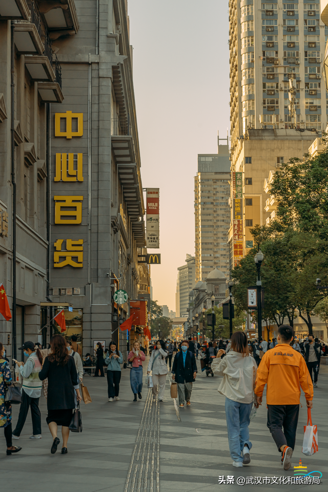 武汉江汉路步行街，武汉百年商业老街江汉路（想逛江汉路的念头）