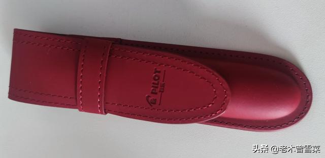 钢笔怎么换墨囊（从零开始用钢笔~钢笔入门指导篇）