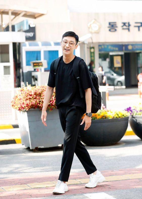 男士穿衣服搭配的技巧,男士服装穿着与搭配技巧(只要学会3个搭配法则)