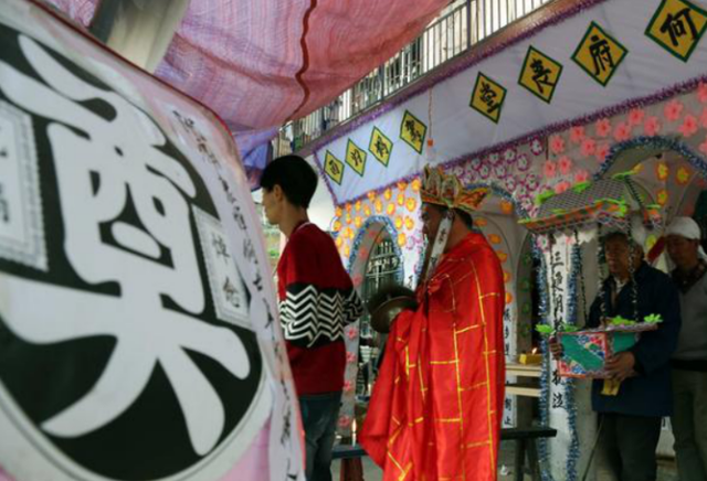 能让人瞬间就哭的故事，能让人瞬间就哭的故事50字（河南职业\