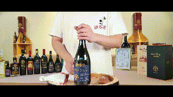 制作葡萄酒的方法步骤，怎样制作葡萄酒的方法（如何优雅的给葡萄酒开瓶图文详解）