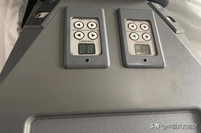 飞机哪些座位靠窗，飞机看风景最佳位置图解（飞机如何“坐”，你真的知道吗）