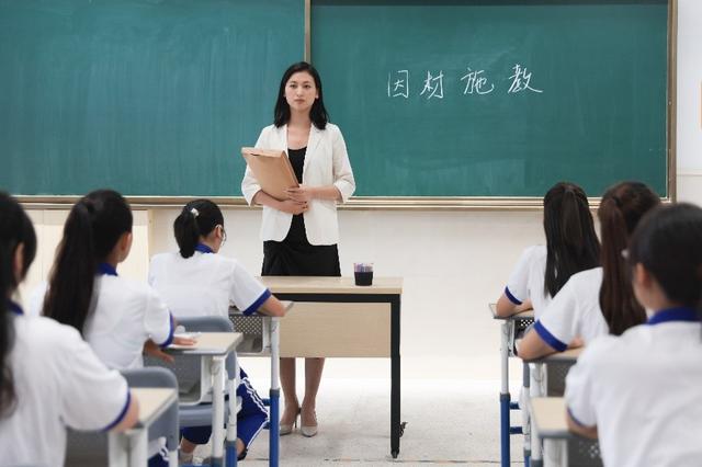 佳能打印机扫描，如何在佳能打印机上扫描文档（佳能打印为教育注入新动能）