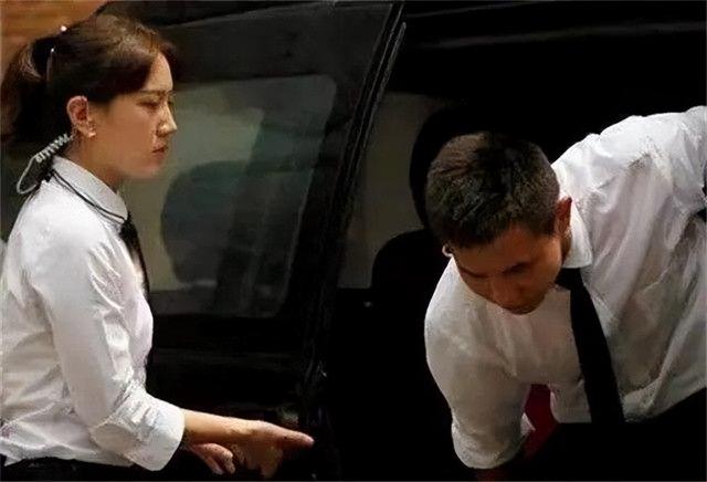 中国十大的女保镖排名，中国第一位女保镖（曾穿8斤钢板保护外宾）