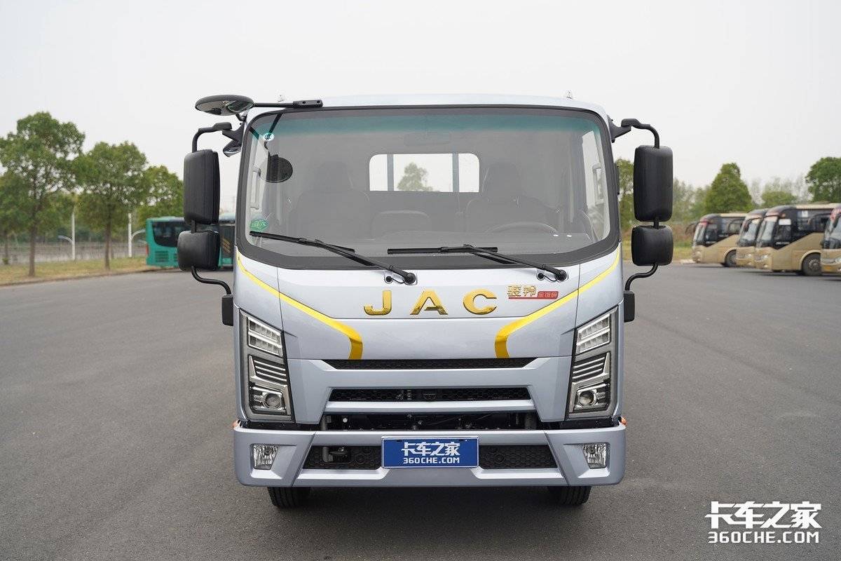 福田时代领航m5 全柴q23配5档箱