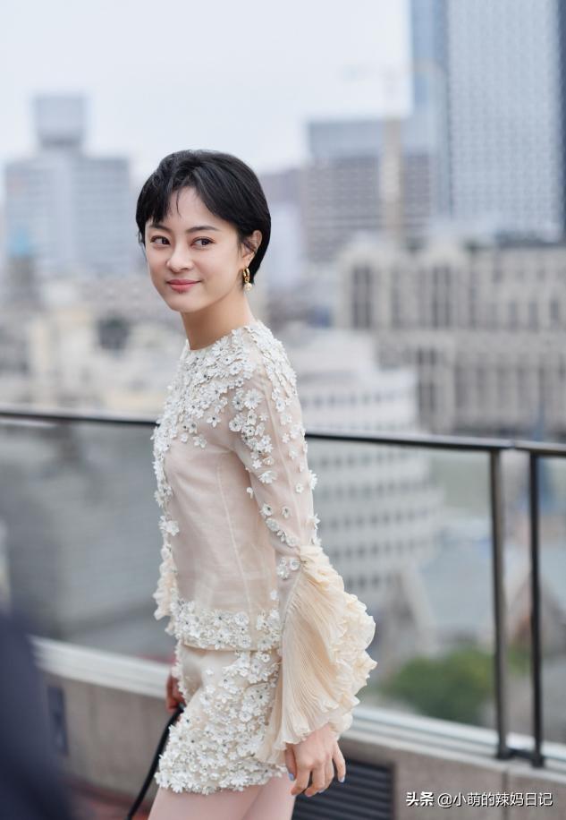 女生卷发适合什么发型，女生卷发适合什么发型图片（这5种“短烫发”更适合你）