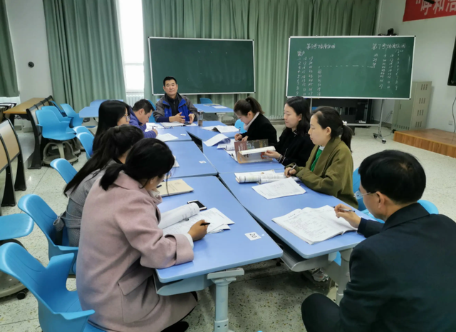 评课用语优缺点及建议，评课用语的优缺点及建议有哪些（评课时别得罪开课老师）