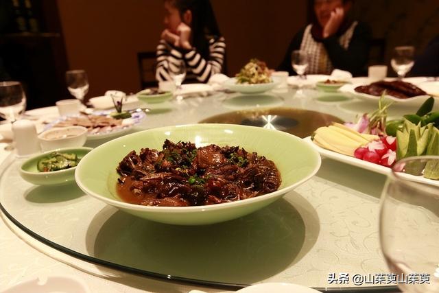 哈尔滨市有特色的西餐，<三>伏尔加庄园城堡西餐厅