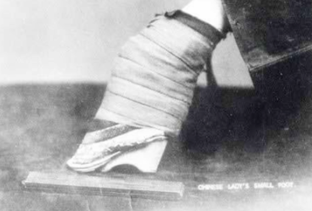 缠足起源于什么朝代，缠足兴盛于哪个朝代（古代男人为什么会喜欢缠足女）