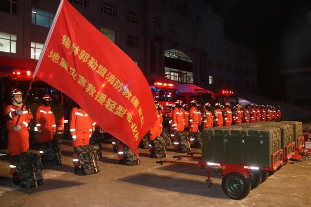 内蒙古锡林郭勒盟东乌珠穆沁旗发生3.1级地震 震源深度15千米，内蒙古锡林郭勒盟东乌珠穆沁旗发生3.1级地震（整装待发——东乌珠穆沁旗突发地震）