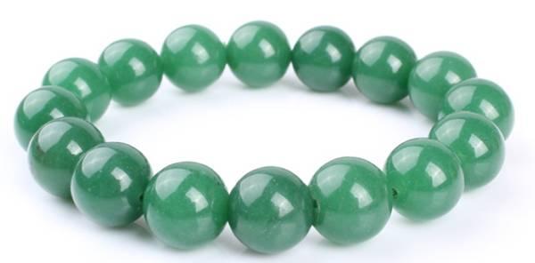 方解石玉是什么玉值钱吗，方解石玉值钱吗（王者玩具-不养人的8种玉）