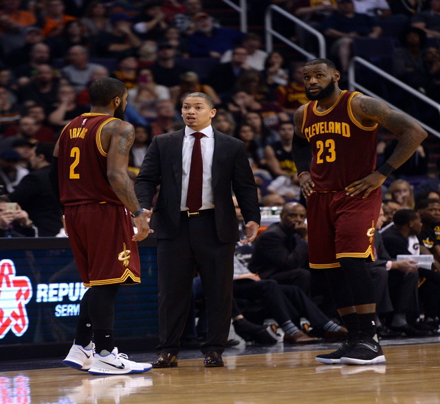 浅谈如何打好篮球得分后卫，浅谈如何打好篮球得分后卫英语作文（必须要一个超强进攻后卫）