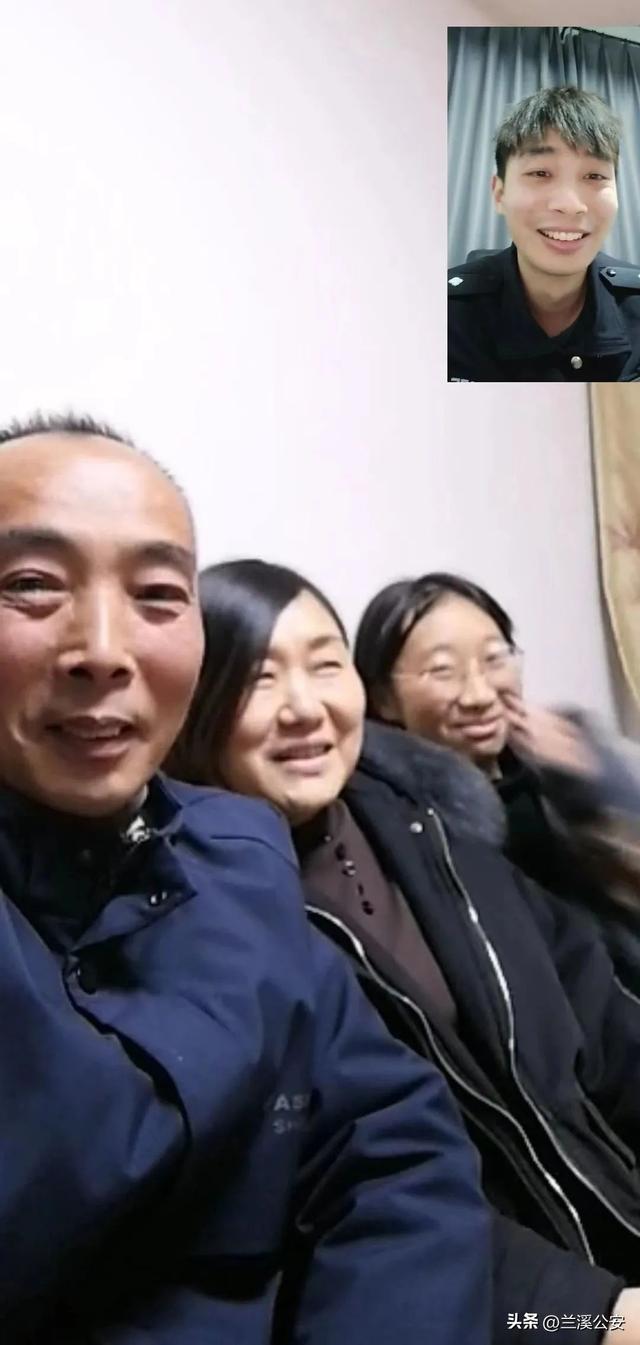 油焖尖椒的做法，油焖尖椒的做法不用（异地警的本地年……）