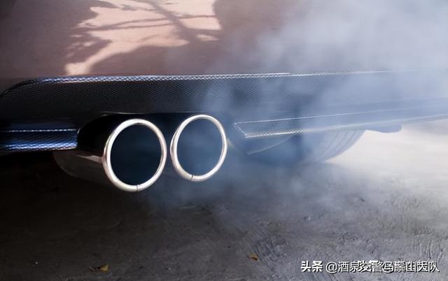 烧机油是什么意思，发动机烧机油解决办法（哪些现象表示汽车烧机油了）