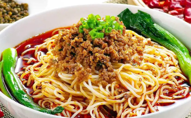 四川名特产小吃有哪些，四川特产小吃排行榜前十名（每种都是四川人的心头爱）