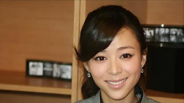 张静初个人资料简介，张静初个人资料大全（张静初：巅峰时因谣言退圈）