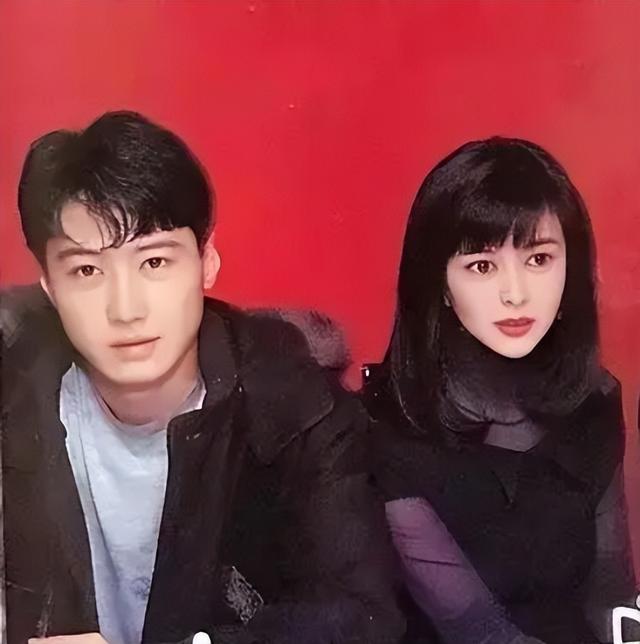 黎明女粉合照，流水的女神。盘点百搭天王黎明和美女们的合照。