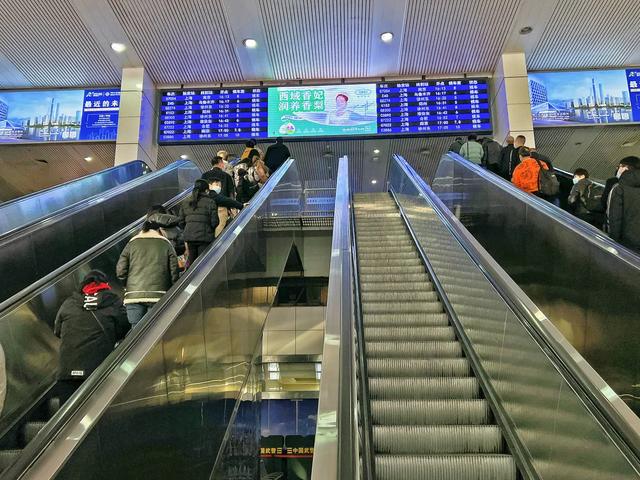 你知道什么是电热地板吗，地热地板和普通地板的区别是什么（和伙人近期上刊项目汇编）