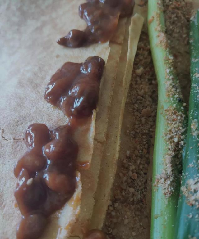 芝麻盐和什么搭配吃，芝麻盐可以和什么一起吃（重温儿时家乡的美味——芝麻盐）