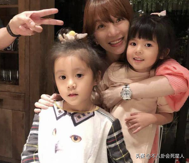 妈妈是超人第一季，姨母心是个什么意思（《妈妈是超人》9位萌娃现状）