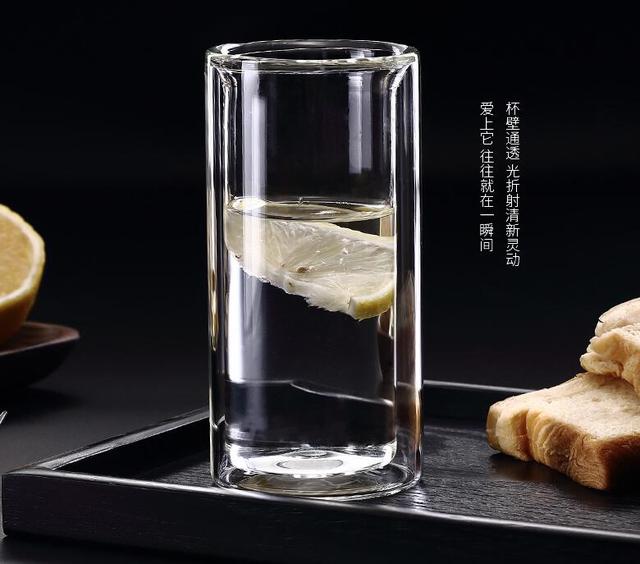 【酒杯分类】酒杯分类和使用介绍，酒杯分类名称及用途（11种不同款式啤酒杯及其适合的啤酒种类介绍）