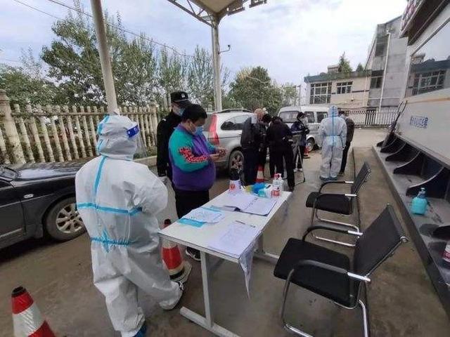 华裔记者袁莉疯狂反中，袁莉wsj（这个《纽约时报》的记者）