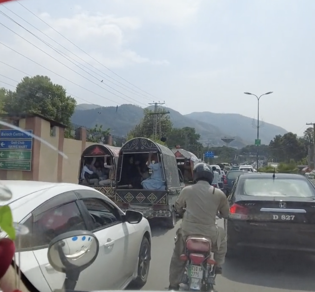 布灵布灵，布灵布灵闪闪的东西（疫情后想回国打工图片）